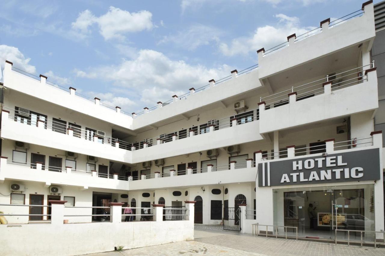 Hotel Atlantic Алвар Экстерьер фото